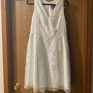 NWT Adrianna Papell White Medallion Fit and Flair Lace Dress